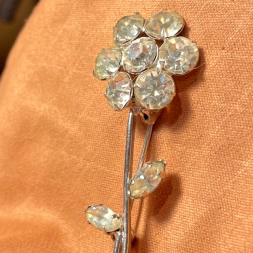 Vintage RHINESTONE FLOWER Stem Leaves BROOCH Pin Silver Tone 2" Elegant Slim